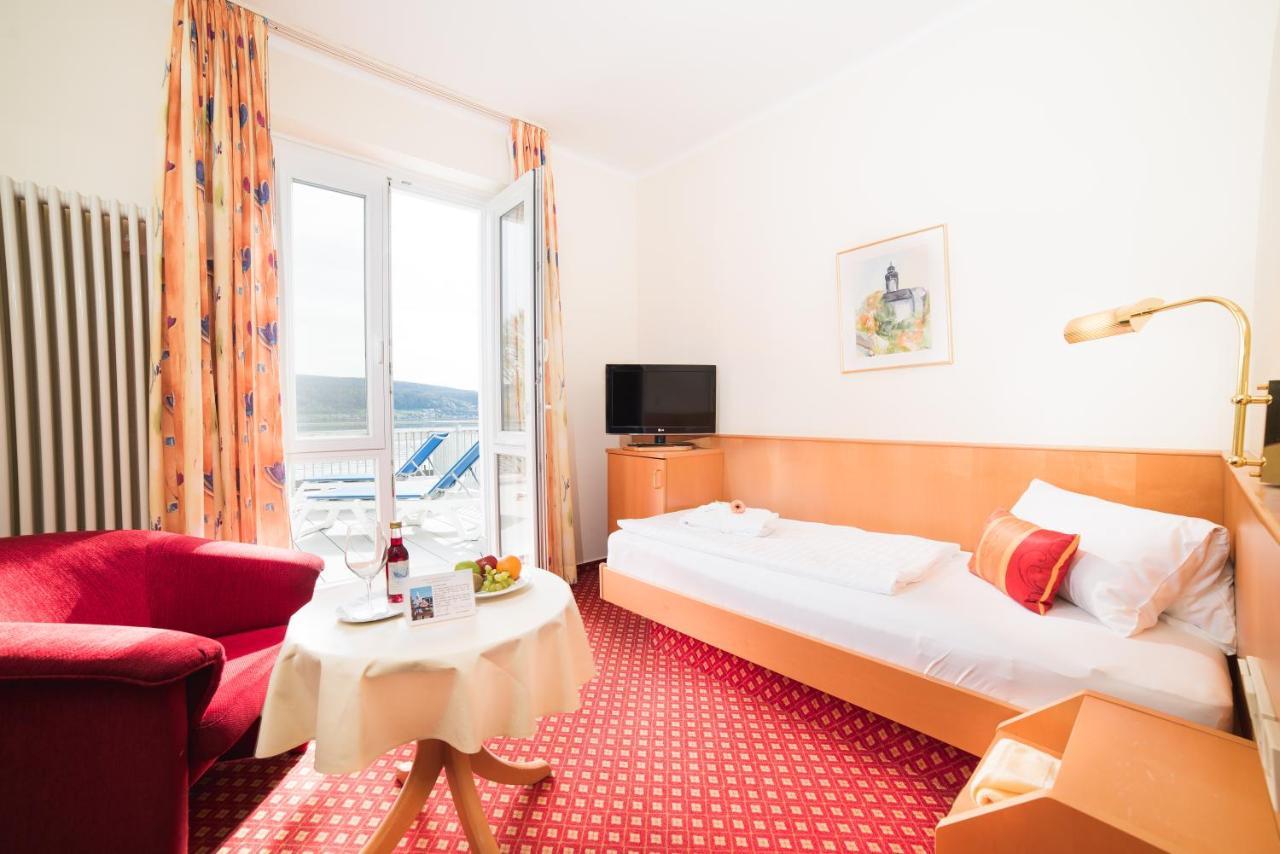 Strandhotel Loechnerhaus Reichenau Esterno foto